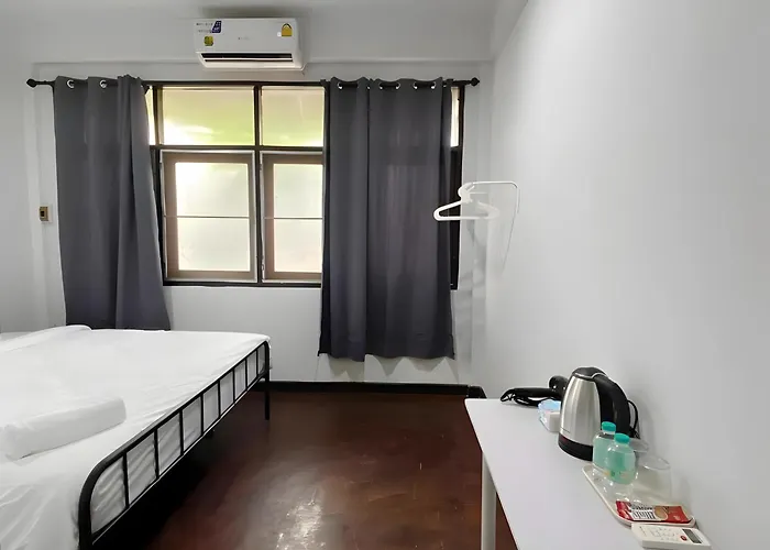 Apartment Bao The Giant Swing - เสาชิงช้า ศาลเจ้าพ่อเสือ 1 *